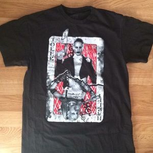 Joker and Harley T-shirt.